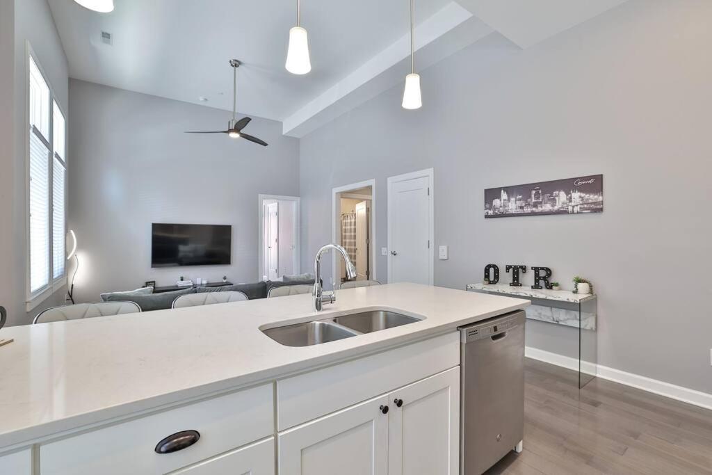 **New Modernlux Best Otr Condo *Park Onsite** Цинциннати Экстерьер фото